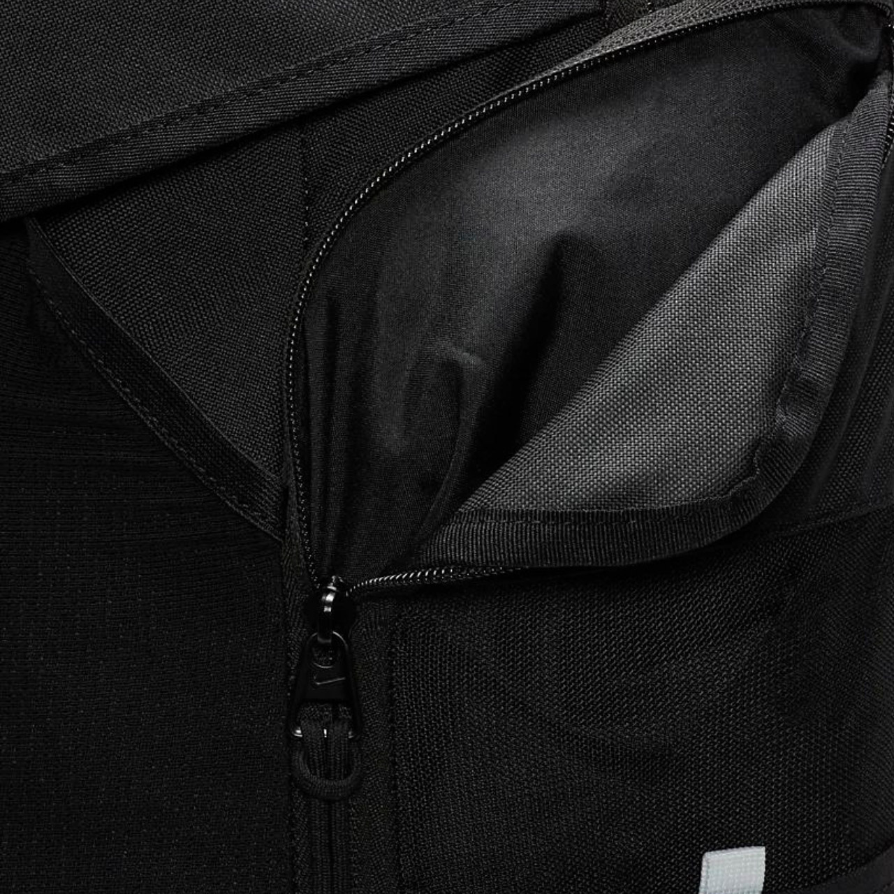 c469842f48a27cbe293cb28ab06ceb03